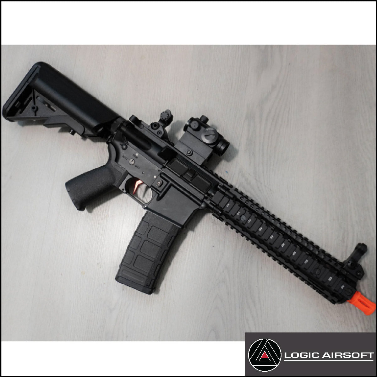 DDM4 MK18 'Rage' SSG AEG airsoft gun, black with orange muzzle tip, long handguard